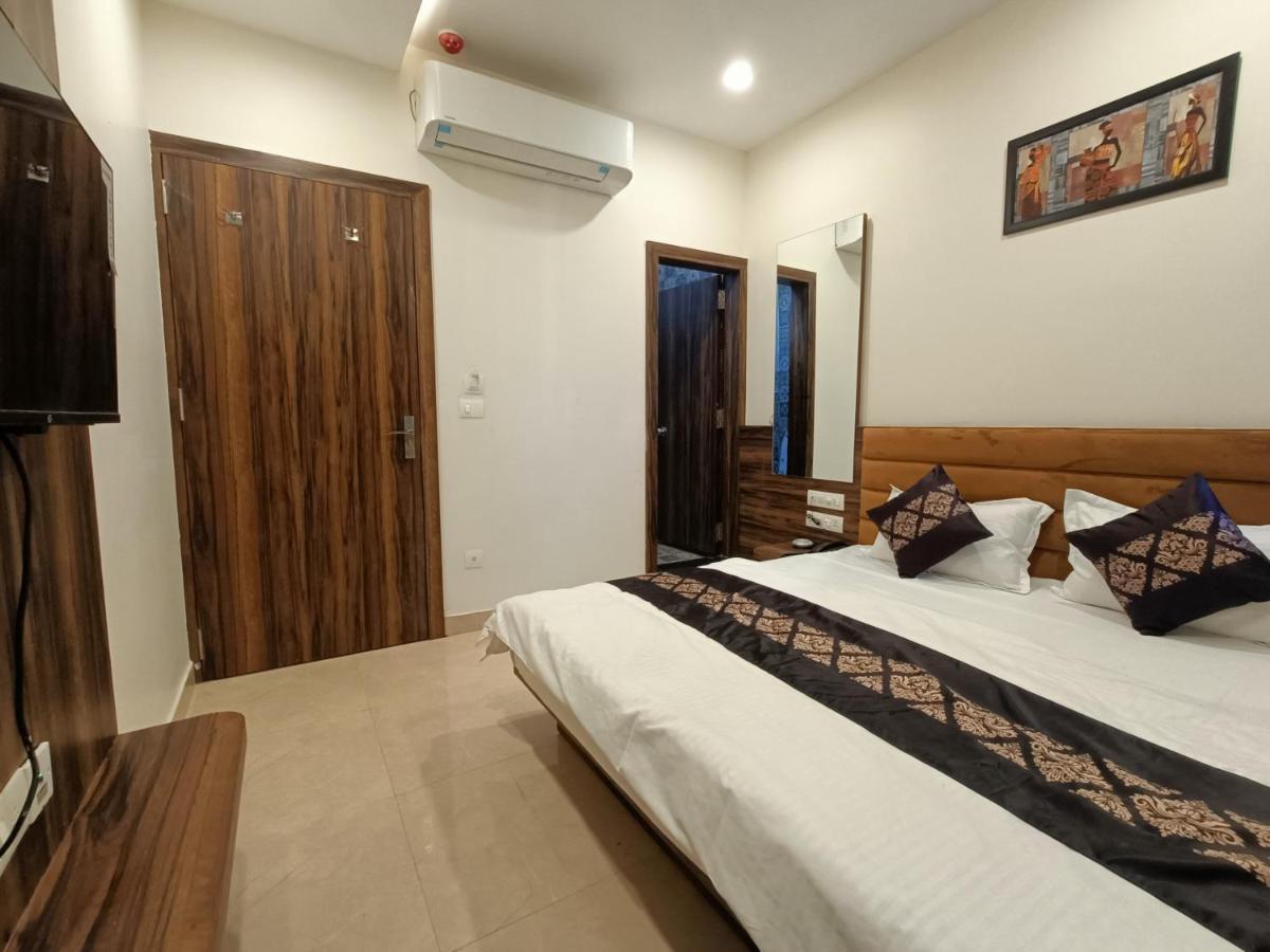Hotel Vrinda Inn Udaipur Ngoại thất bức ảnh