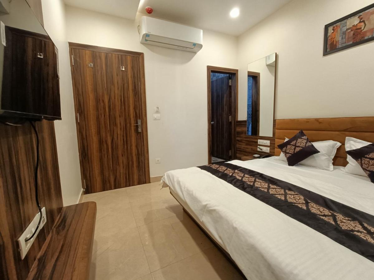 Hotel Vrinda Inn Udaipur Ngoại thất bức ảnh