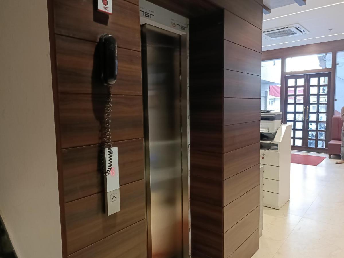 Hotel Vrinda Inn Udaipur Ngoại thất bức ảnh
