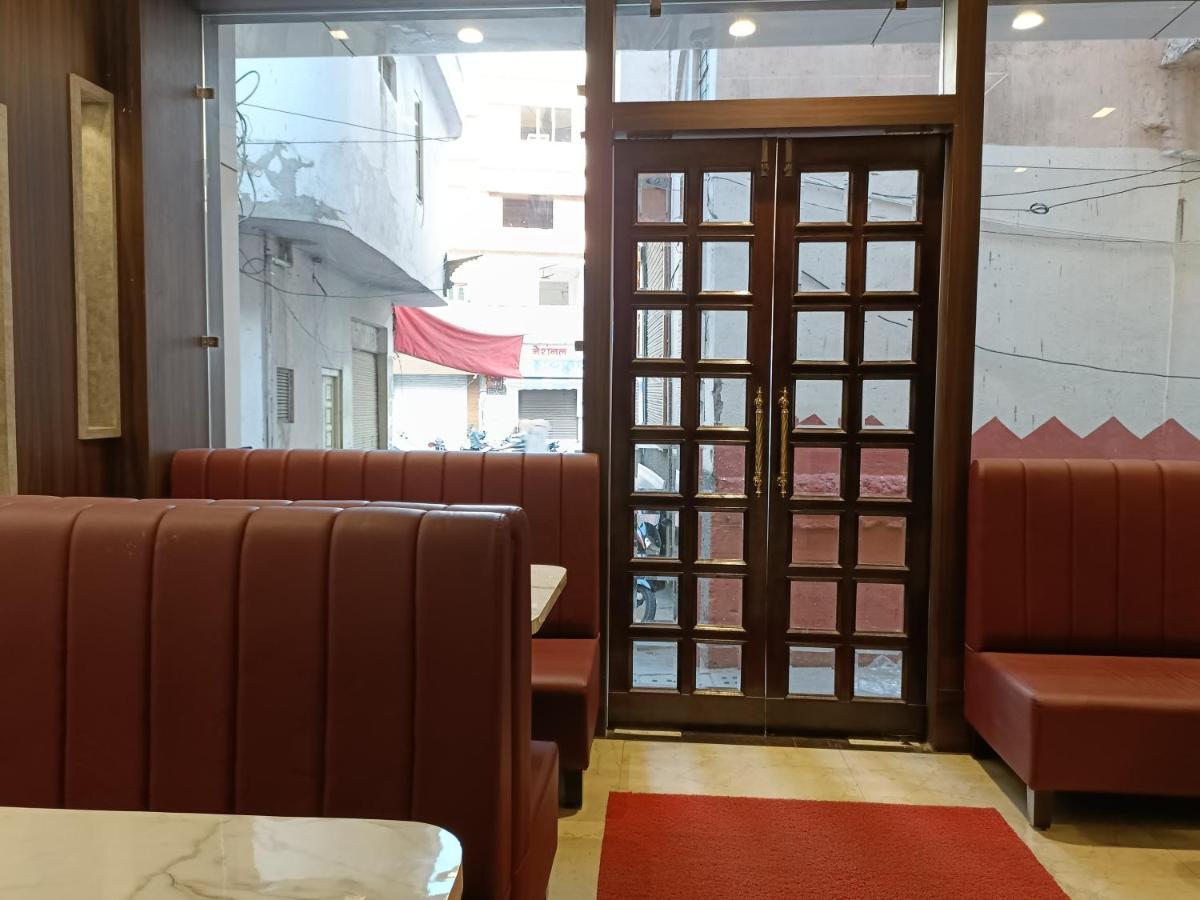 Hotel Vrinda Inn Udaipur Ngoại thất bức ảnh