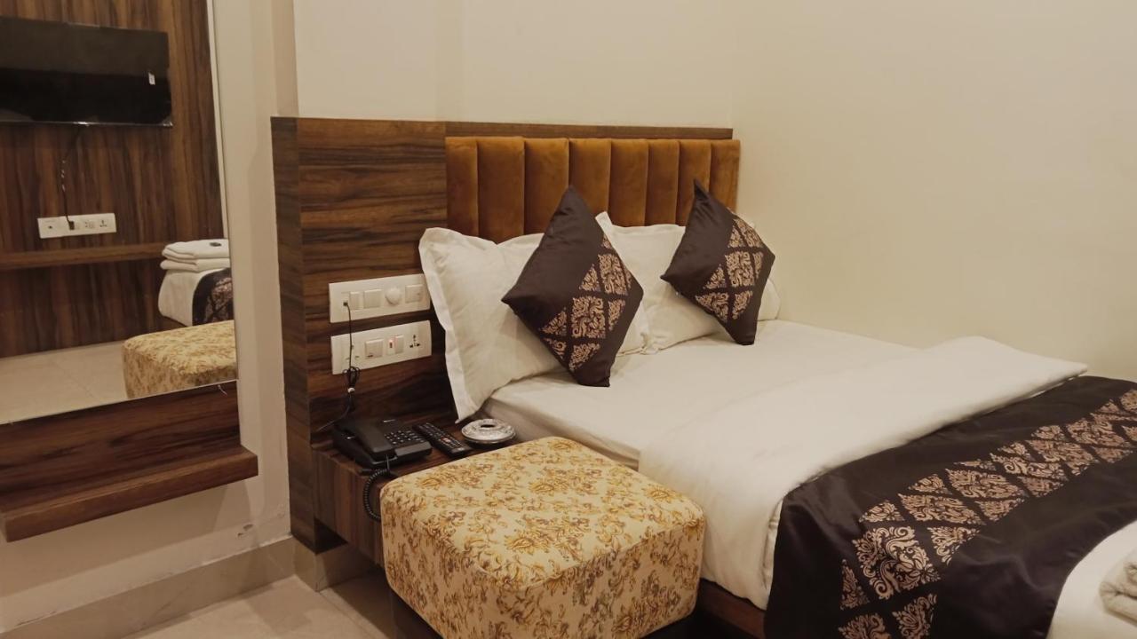 Hotel Vrinda Inn Udaipur Ngoại thất bức ảnh