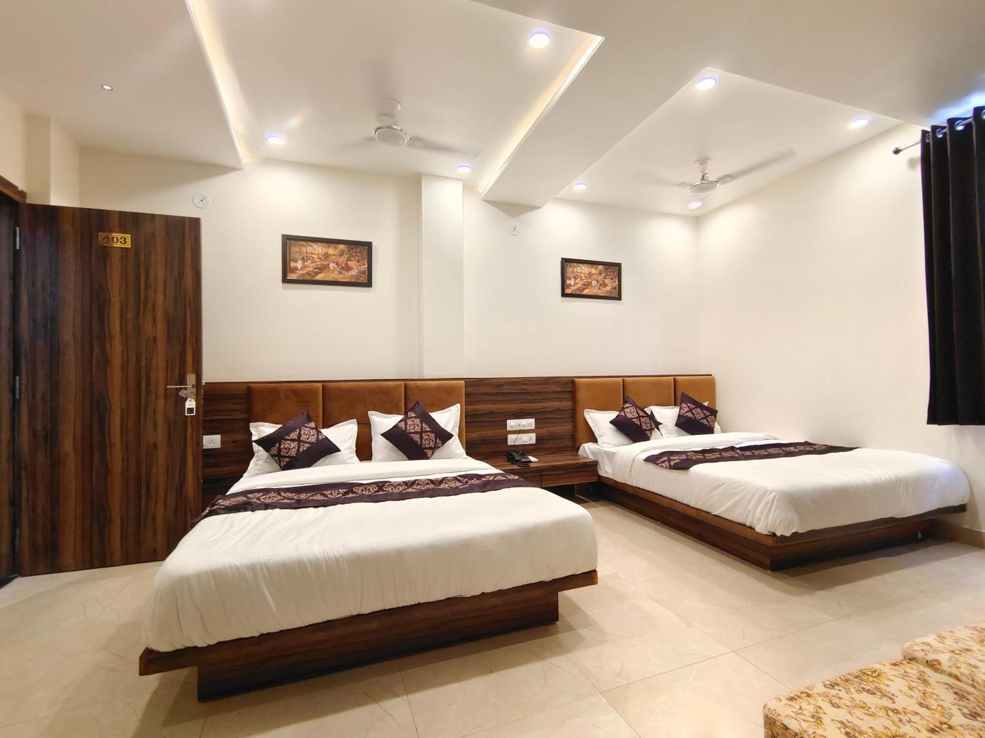 Hotel Vrinda Inn Udaipur Ngoại thất bức ảnh